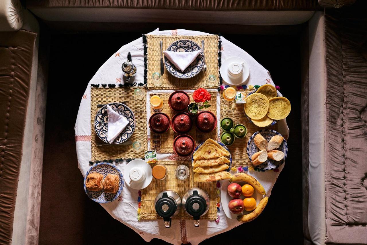 Riad 우아르자자테 외부 사진