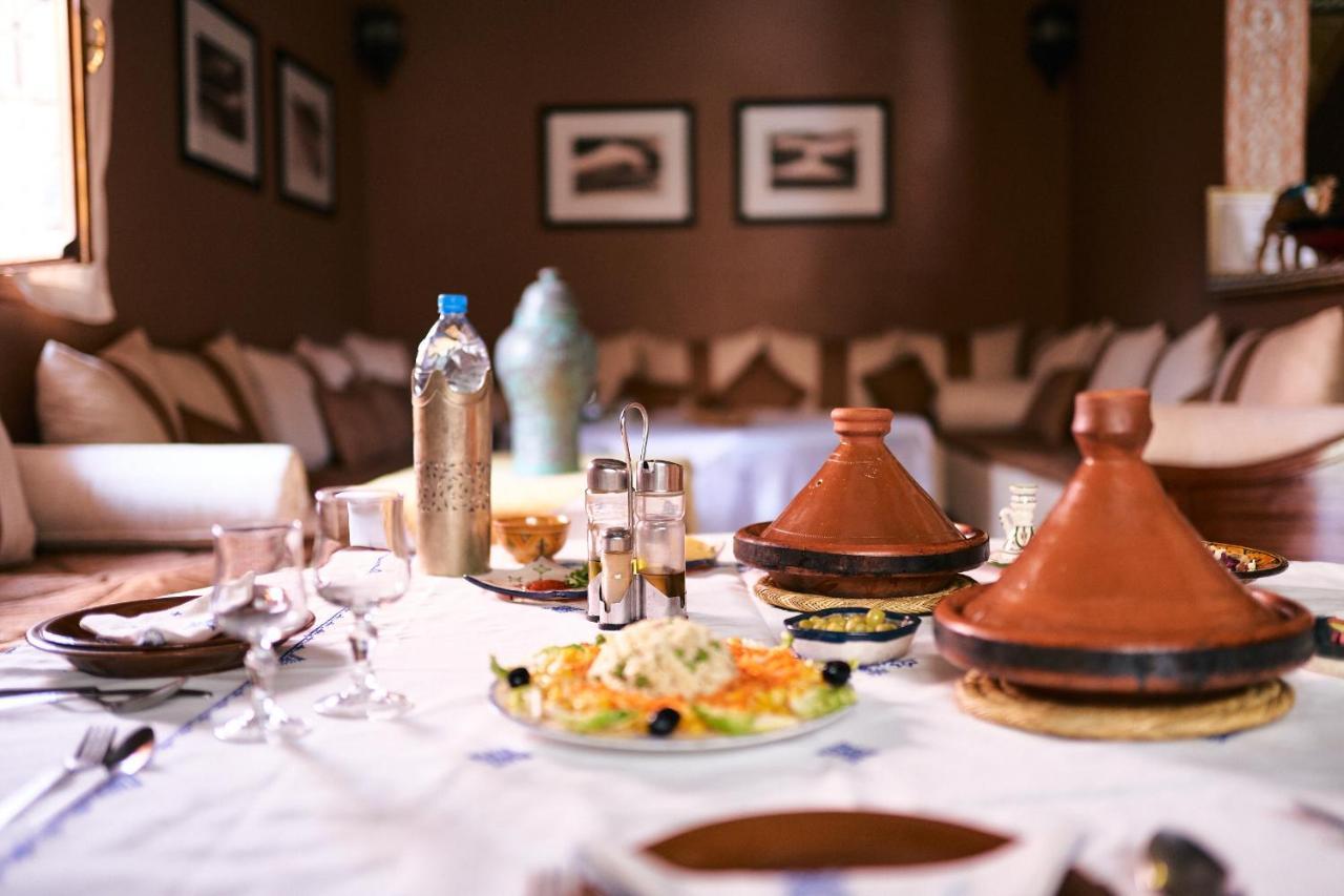 Riad 우아르자자테 외부 사진